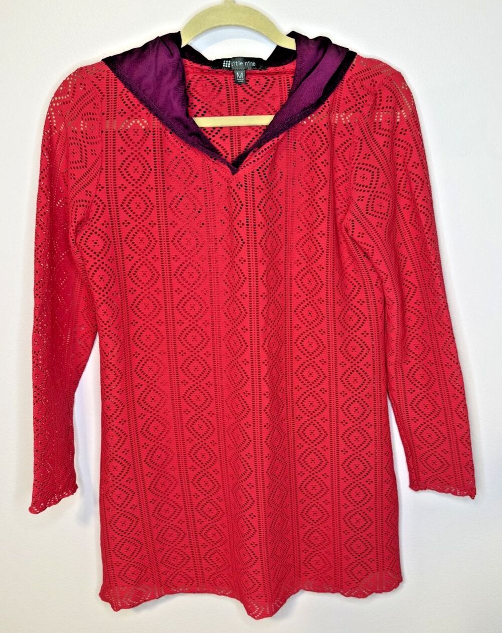 Title Nine Hider Hoodie Medium Dragonfruit Pink Purple Trim UPF 50+ Sun Shirt EU